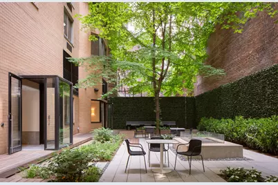 234 E 46th Street #1803, New York City, NY 10017 - Photo 18