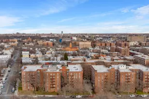 221 McDonald Ave, New York City, NY 11218 - Photo 26