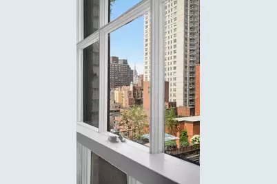 14 Sutton Place S #13G, New York City, NY 10022 - Photo 2