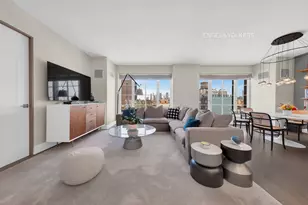 70 Charlton St, New York City, NY 10014 - Photo 2