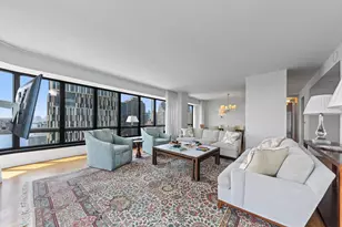 530 E 76th St, New York City, NY 10021 - Photo 2