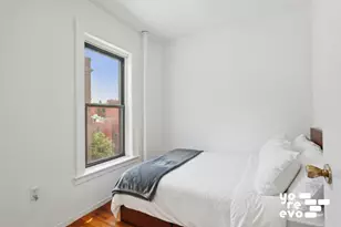 227 W 11th St, New York City, NY 10014 - Photo 6