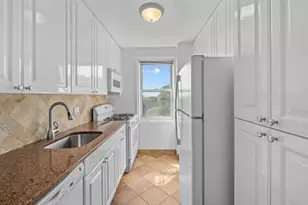 4525 Henry Hudson Pkwy W, New York City, NY 10471 - Photo 14