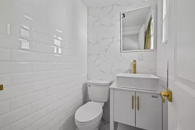 916 Clarence Avenue, New York City, NY 10465 - Photo 16