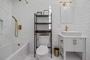 916 Clarence Ave, New York City, NY 10465 - Photo 20