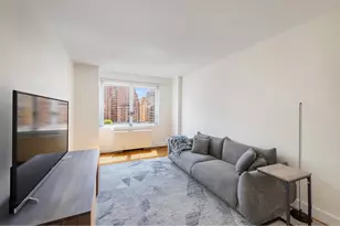 201 E 25th St, New York City, NY 10010 - Photo 2