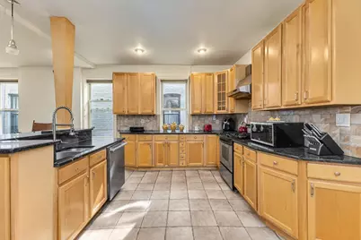 825 E 230th Street, New York City, NY 10466 - Photo 2