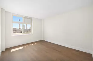 555 Main St, New York City, NY 10044 - Photo 8