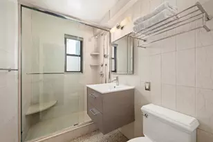 301 E 48th St, New York City, NY 10017 - Photo 6