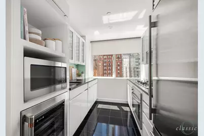 60 E 55th Street #12A, New York City, NY 10022 - Photo 2