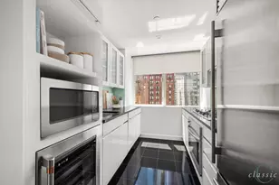 60 E 55th St, New York City, NY 10022 - Photo 2