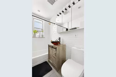 138 Wakeman Place, New York City, NY 11220 - Photo 24