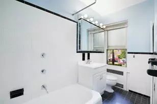 113-14 72nd Rd, New York City, NY 11375 - Photo 6