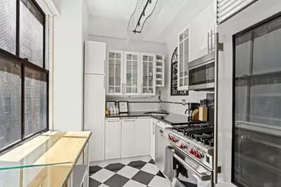 4 Lexington Avenue #5J, New York City, NY 10010 - Photo 2