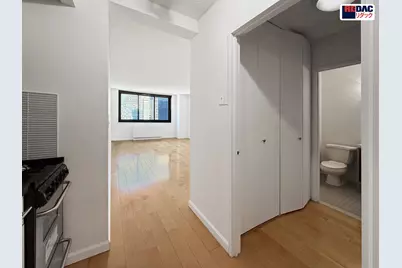 347 W 57th Street #23-BB, New York City, NY 10019 - Photo 6