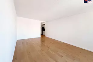 347 W 57th St, New York City, NY 10019 - Photo 4