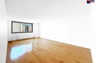 347 W 57th St, New York City, NY 10019 - Photo 2