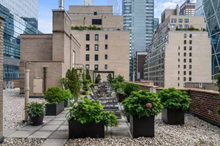 333 W 57th St, New York City, NY 10019 - Photo 20