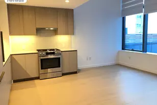 3 Ct Square, New York City, NY 11101 - Photo 2