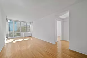 120 Riverside Blvd, New York City, NY 10069 - Photo 2