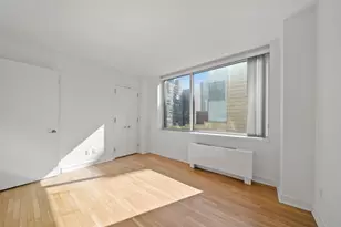 120 Riverside Blvd, New York City, NY 10069 - Photo 10