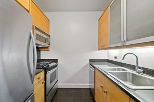 120 Riverside Blvd, New York, NY 10069 - Photo 6