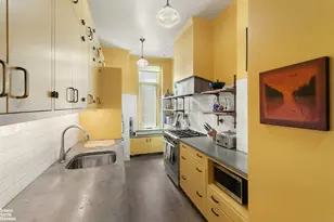 435 E 52nd St, New York City, NY 10022 - Photo 22