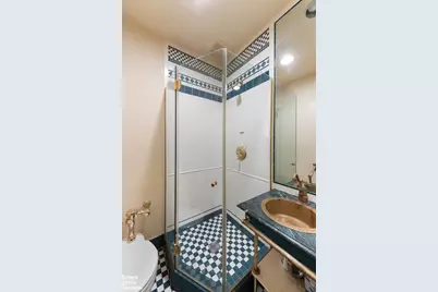 435 E 52nd Street #6C, New York City, NY 10022 - Photo 12