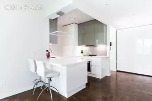 220 Riverside Blvd, New York, NY 10069 - Photo 4
