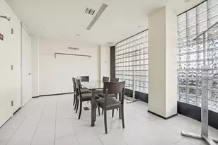 30 Central Park S, New York City, NY 10019 - Photo 8