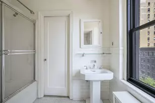 70 E 96th St, New York City, NY 10128 - Photo 22
