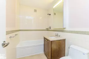 640 W 237th St, New York City, NY 10463 - Photo 14