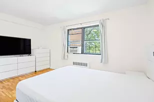 147-10 84th Rd, New York City, NY 11435 - Photo 8
