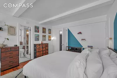 333 E 43rd Street #909, New York City, NY 10017 - Photo 8