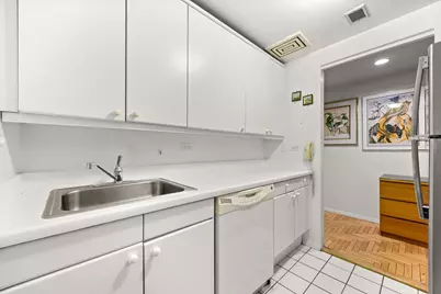 106 Central Park S #4D, New York City, NY 10019 - Photo 10