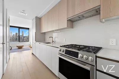 3 Court Square #3001, New York City, NY 11101 - Photo 2