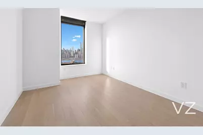 3 Court Square #3001, New York City, NY 11101 - Photo 8