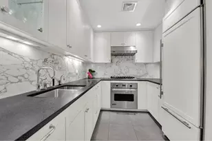 14 E 68th St, New York City, NY 10065 - Photo 4