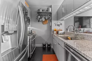 200 Riverside Blvd, New York City, NY 10069 - Photo 4