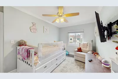 45 Redwood Loop, New York City, NY 10309 - Photo 8