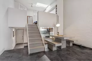 455 W 43rd St, New York City, NY 10036 - Photo 2