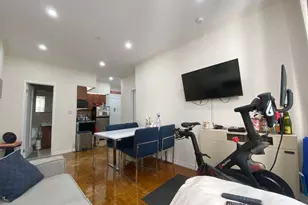 304 W 92nd St, New York City, NY 10025 - Photo 4