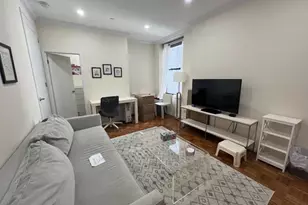 304 W 92nd St, New York City, NY 10025 - Photo 1