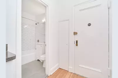 338 E 53rd Street #C, New York City, NY 10022 - Photo 4
