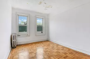 27 Van Dam St, New York City, NY 11222 - Photo 18