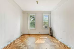 27 Van Dam St, New York City, NY 11222 - Photo 14