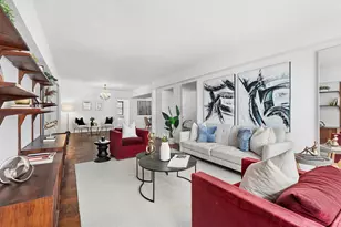 305 E 72nd St, New York City, NY 10021 - Photo 1