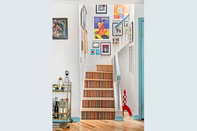 347 W 22nd Street #9, New York City, NY 10011 - Photo 6