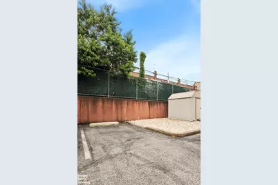 33-30 61st Street #306, New York City, NY 11377 - Photo 8