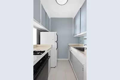 330 E 70th Street #6E, New York City, NY 10021 - Photo 4